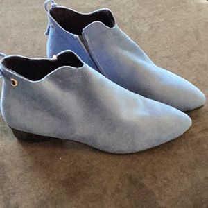 Blue suede zippered ankle booties